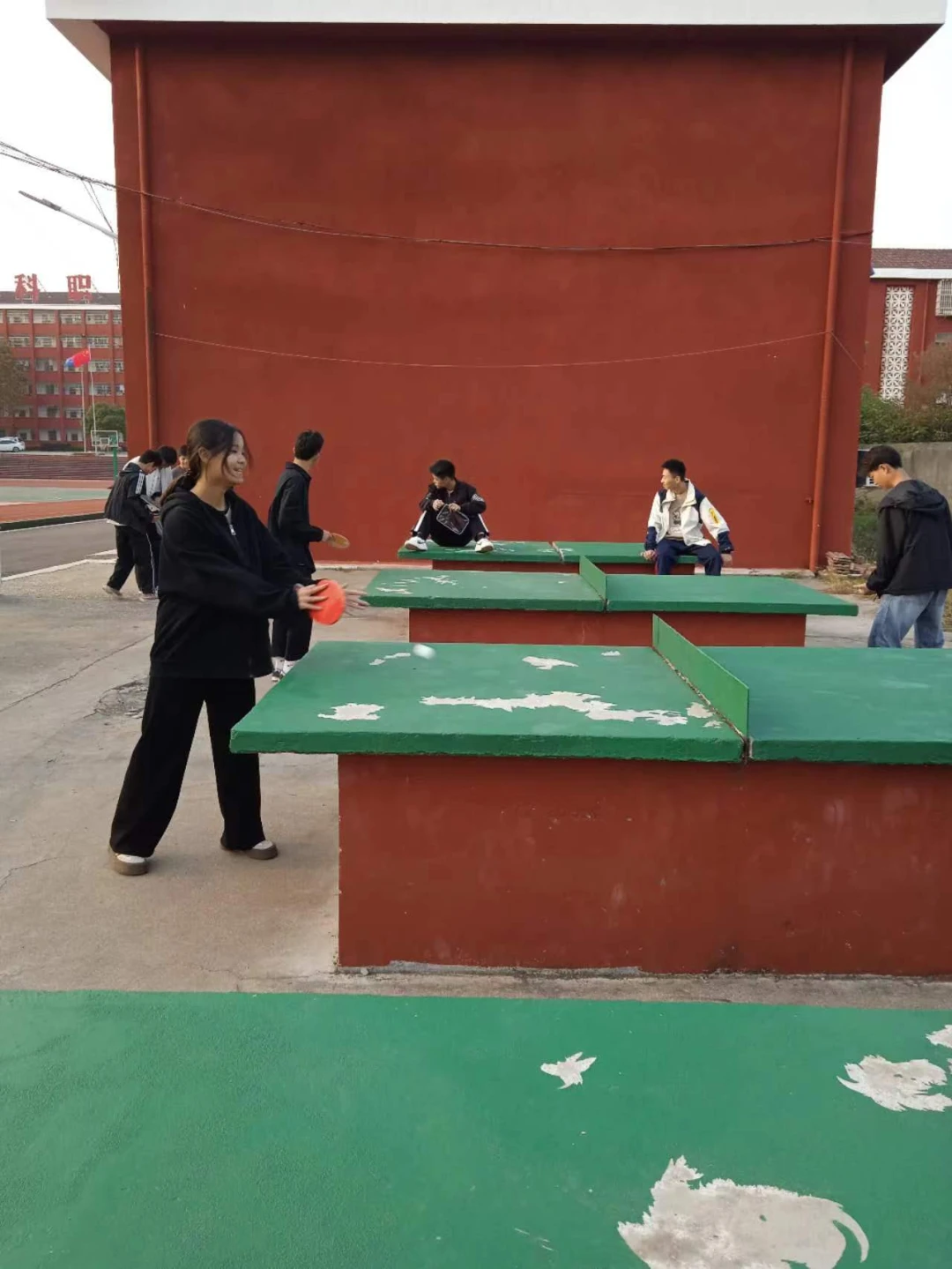 刻苦训练篮球时如何避免受伤的建议_0